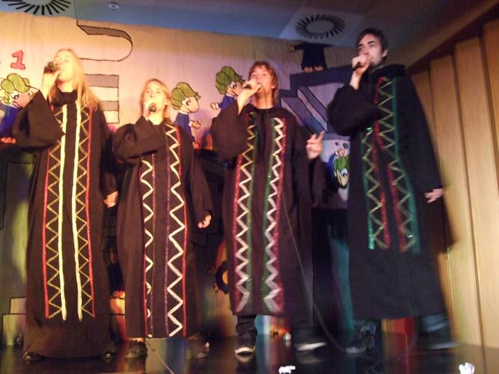 majfest/20090529212727_00