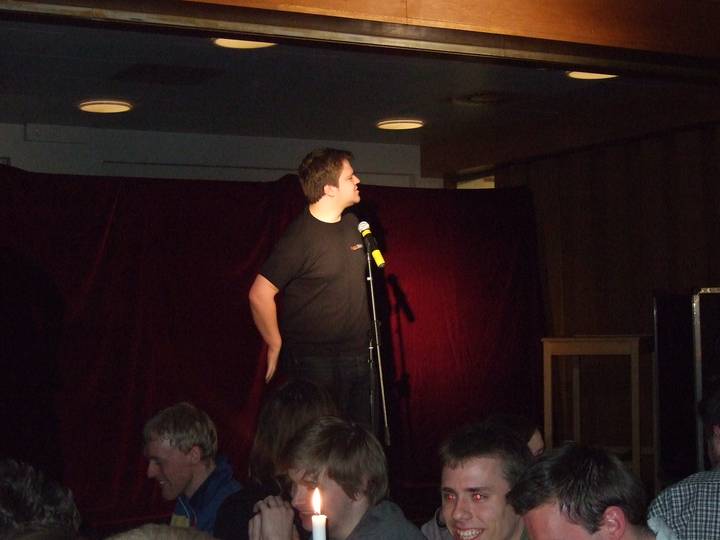 stand_up/20090313075859_00