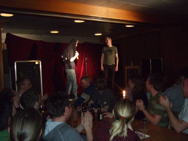 stand_up/20090313094306_00