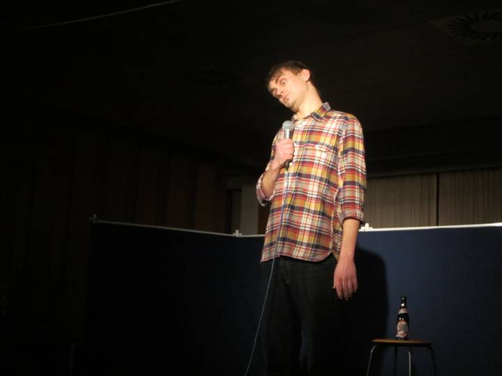 stand-up/20110310214854_00