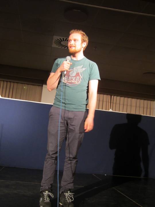 stand-up/20110310222730_00