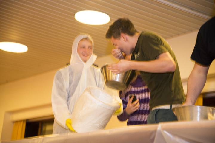 bodycrashing/20141126192253_10