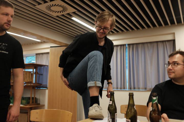 julerevyoveweekender/20181125123136_00