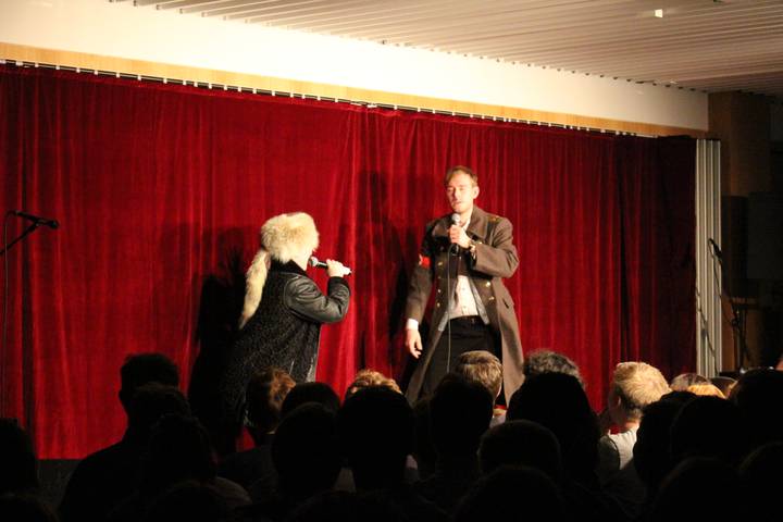 julerevy/20191206195038_00