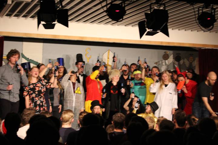 julerevy/20191206224909_88