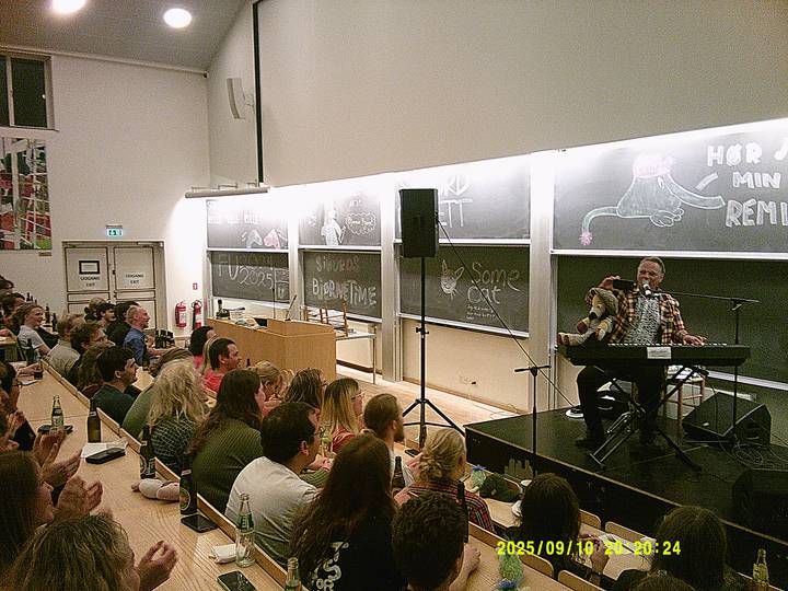 fjerde-foredrag/20250910202024_00