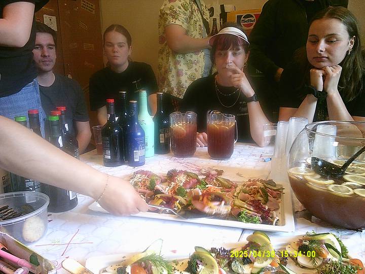 forarsreception/20250430153400_00