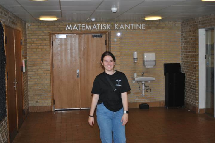 julerevy-fest/20241206191452_00