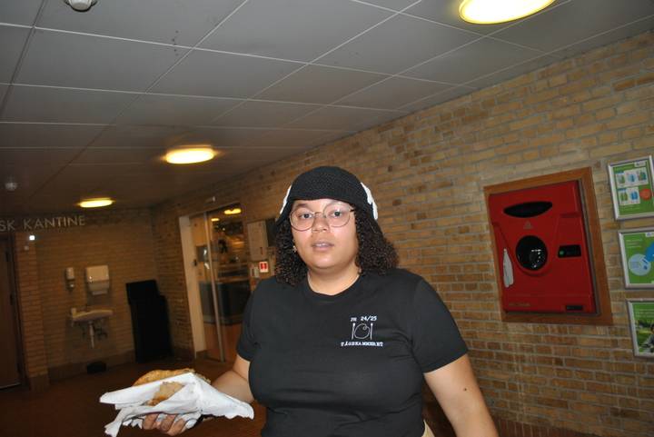 julerevy-fest/20241206191747_50