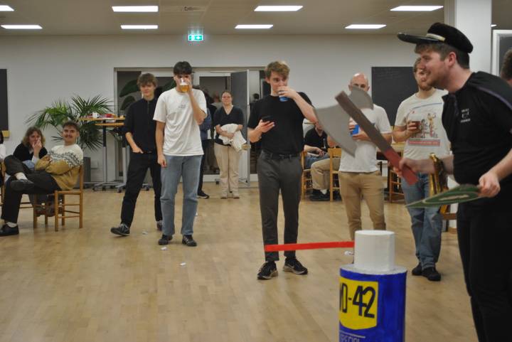 julerevy-fest/20241206234512_50