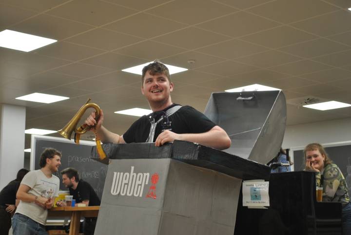 julerevy-fest/20241206235105_50