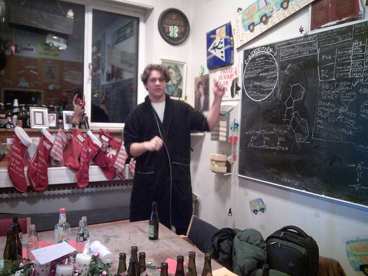 julerevy-fest/20241206175430_00