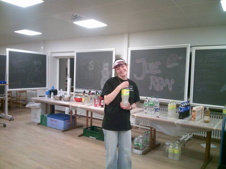 julerevy-fest/20241206201653_00