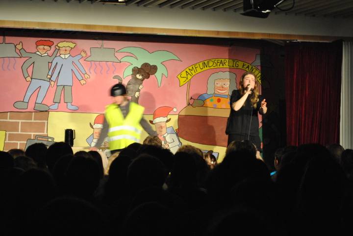 julerevy/20241206202903_50