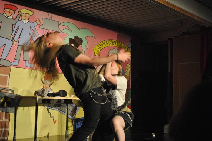 julerevy/20241206215739_50