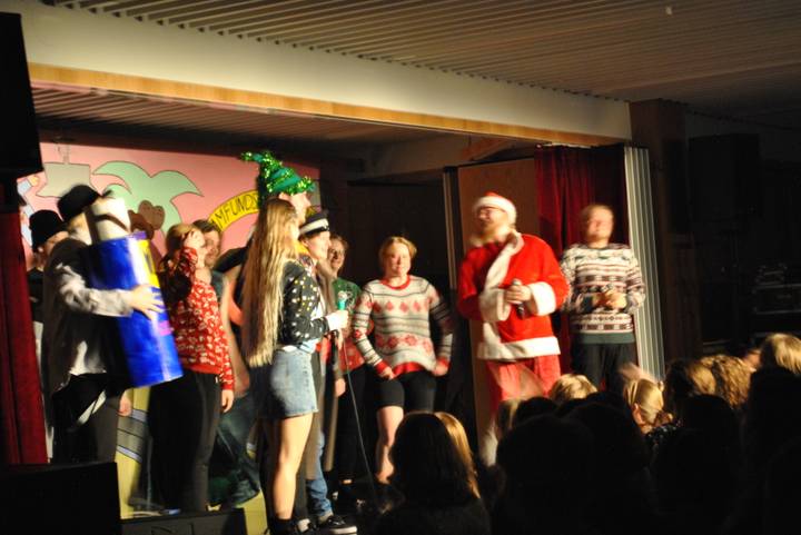 julerevy/20241206224018_00