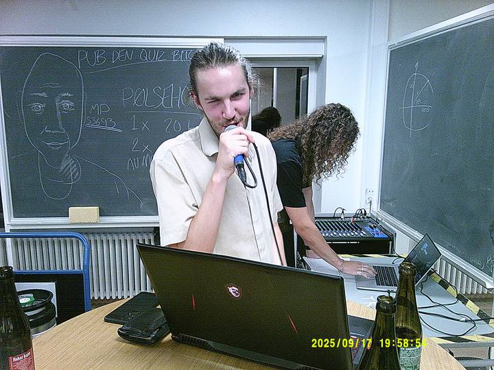 pubquiz/20250917195854_00