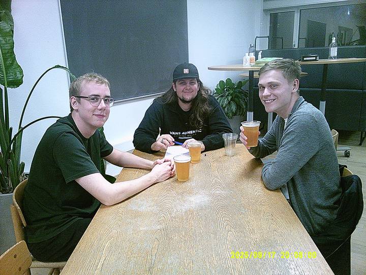 pubquiz/20250917200800_00