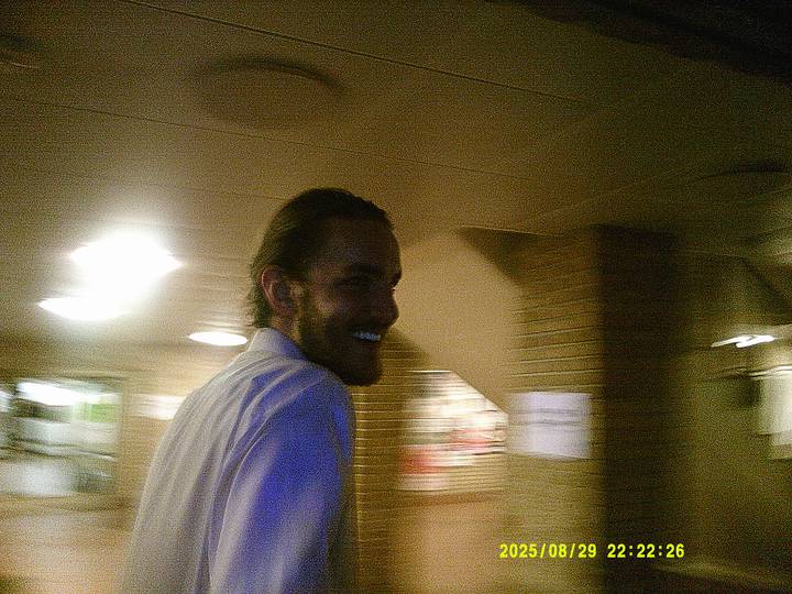 rushyg/20250829222226_00