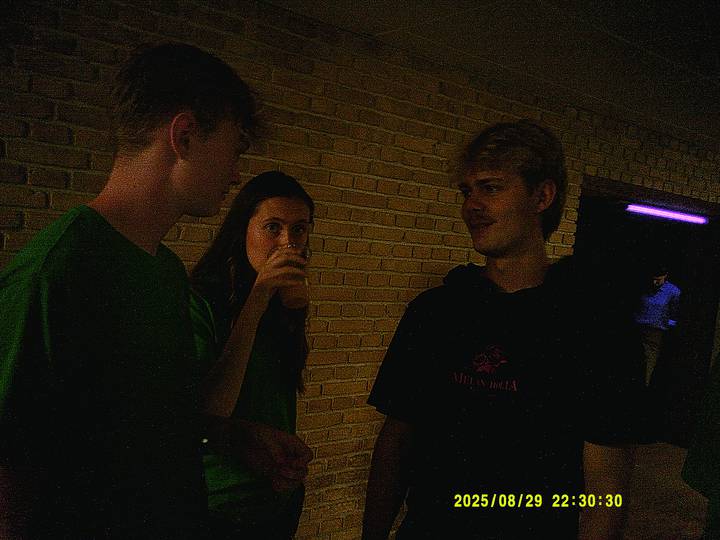 rushyg/20250829223030_00