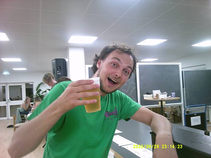 rushyg/20250829231423_00