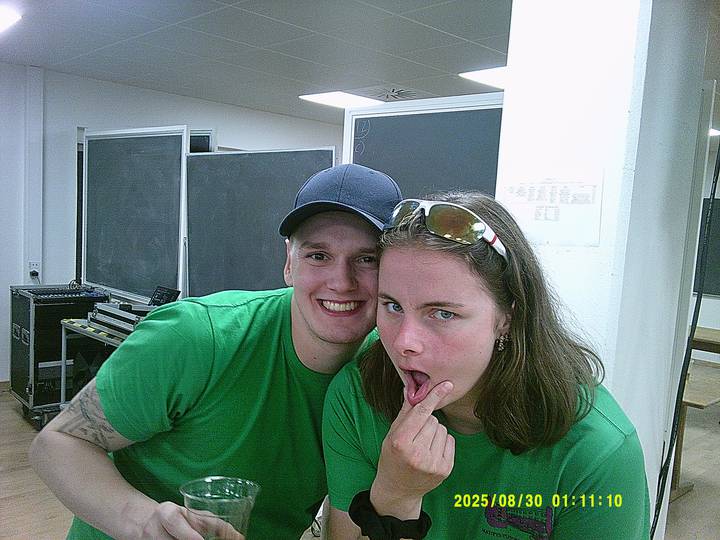 rushyg/20250830011110_00