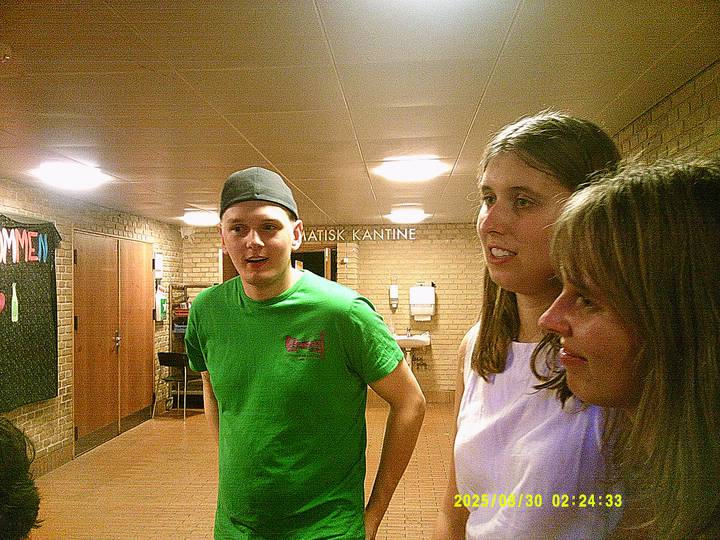 rushyg/20250830022433_00