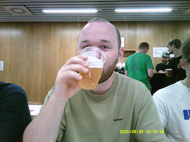 rushyg/20250829183348_00