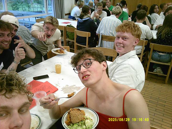 rushyg/20250829191640_00