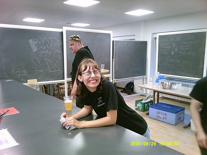 rushyg/20250829193030_00