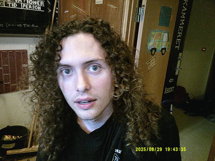 rushyg/20250829194335_00