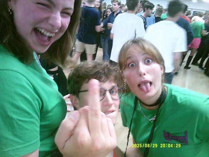 rushyg/20250829200429_00