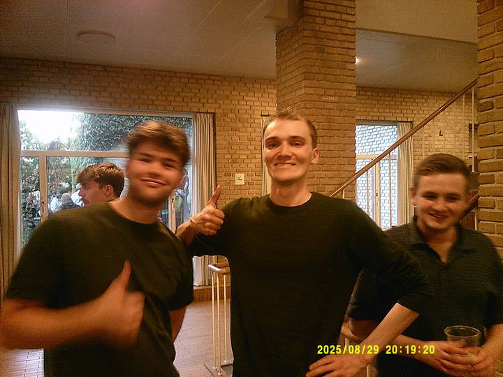 rushyg/20250829201920_00