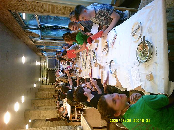 rushyg/20250829201935_00