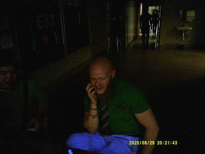 rushyg/20250829202143_00