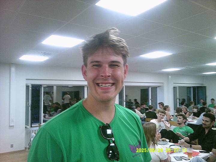 rushyg/20250829202713_00