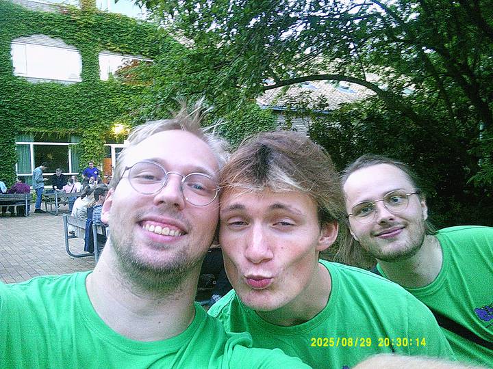 rushyg/20250829203014_00