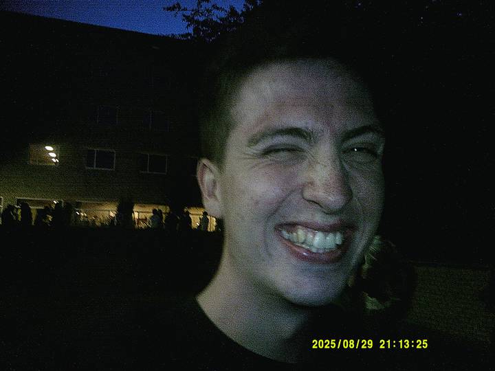 rushyg/20250829211325_00