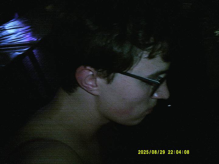 rushyg/20250829220408_00