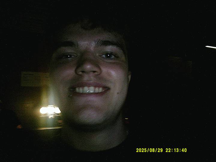 rushyg/20250829221340_00