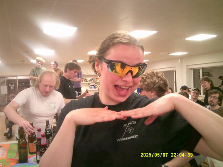 tk-open/20250507220439_00