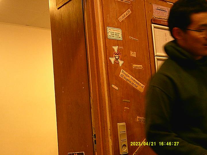 47-dag/20230421164627_00