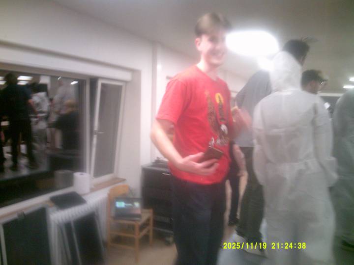 bodycrashing/20251119212438_00