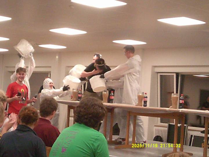 bodycrashing/20251119215431_00