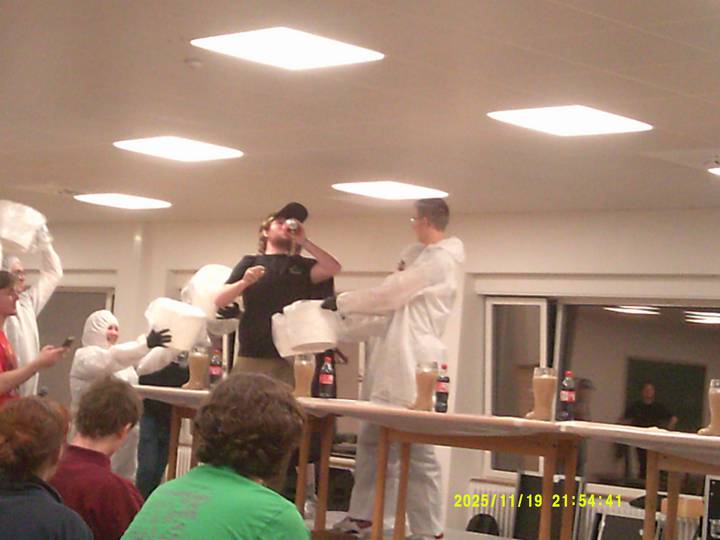 bodycrashing/20251119215441_00