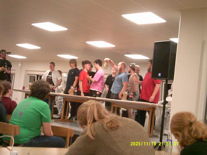 bodycrashing/20251119215627_00