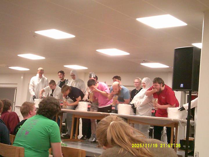 bodycrashing/20251119215736_00