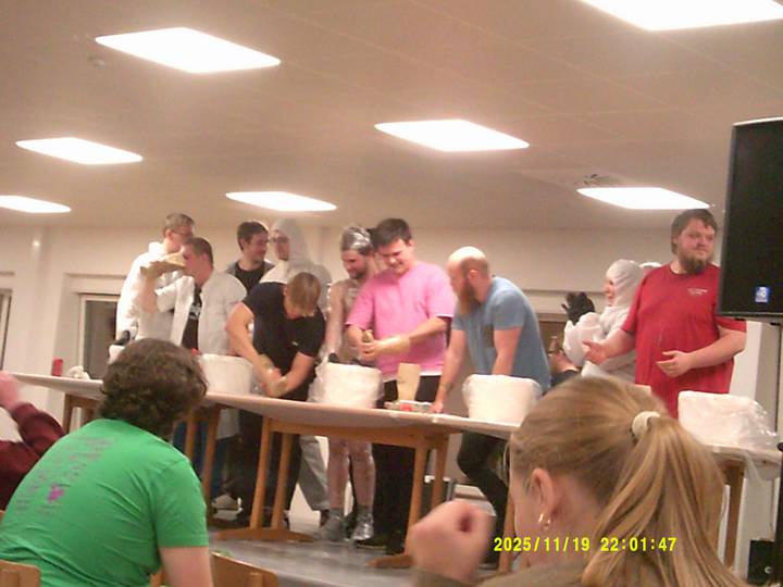 bodycrashing/20251119220147_00