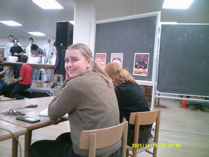 bodycrashing/20251119222506_00