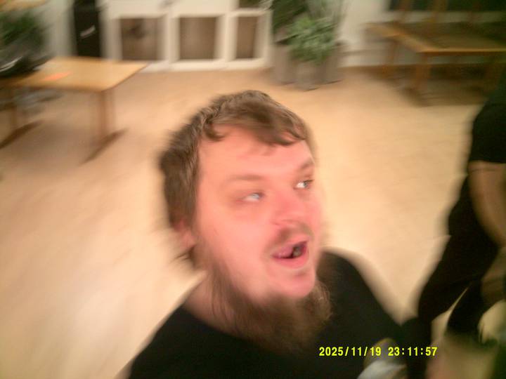 bodycrashing/20251119231157_00